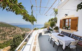 Myrtia Vacation Home